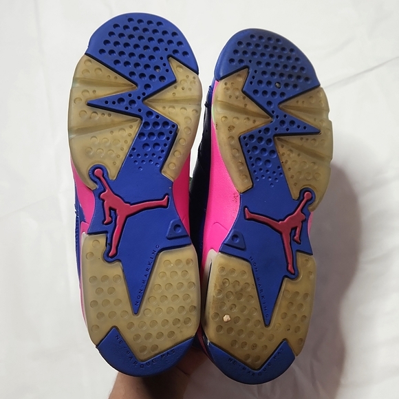 Jordan Retro 6 Sneakers - Picture 8 of 8